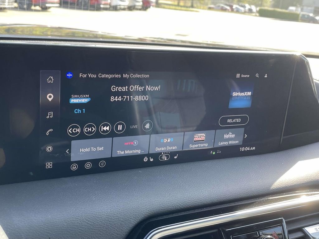 Used 2025 Nissan Armada SL image 26