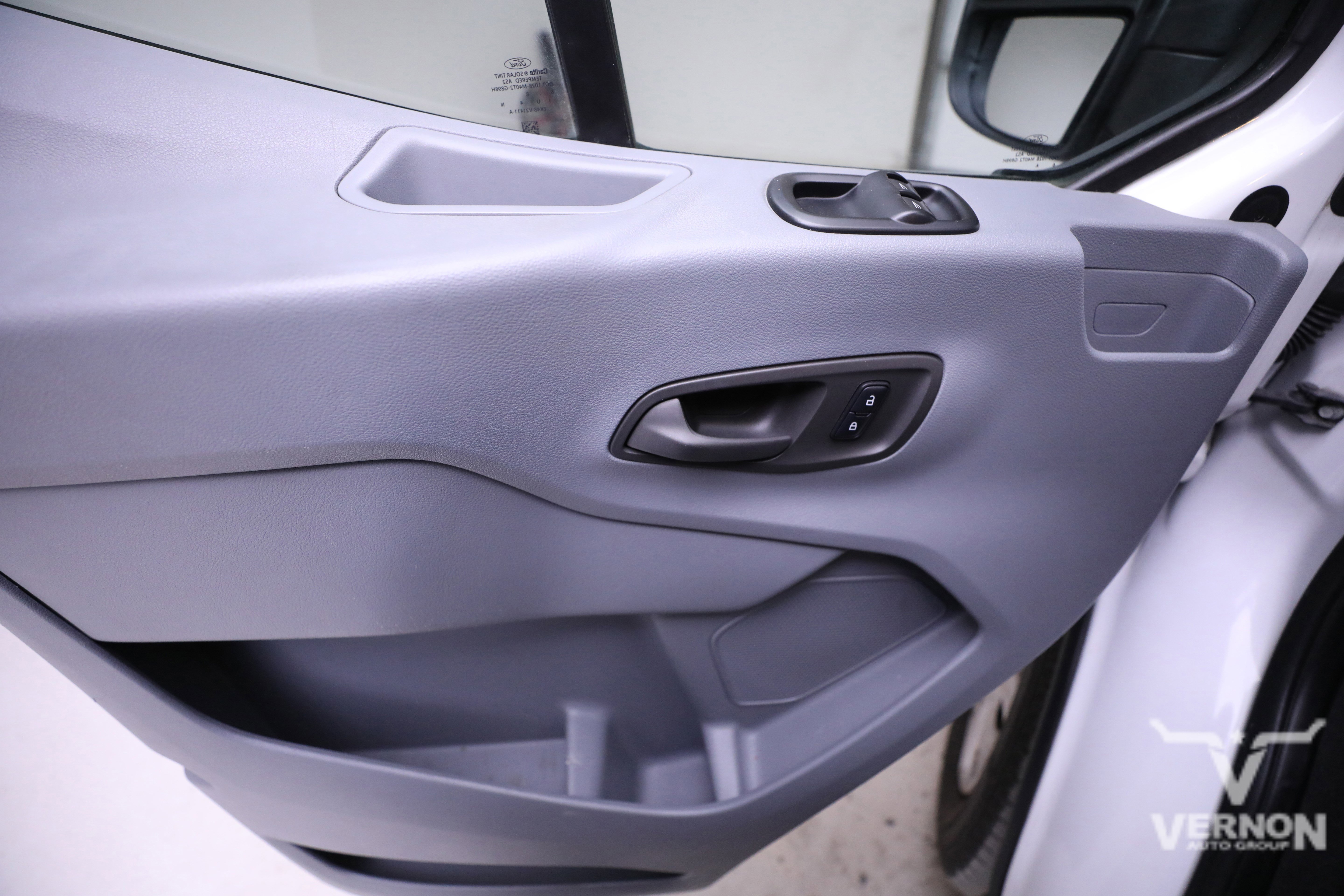 Used 2016 Ford Transit 350 XLT image 18