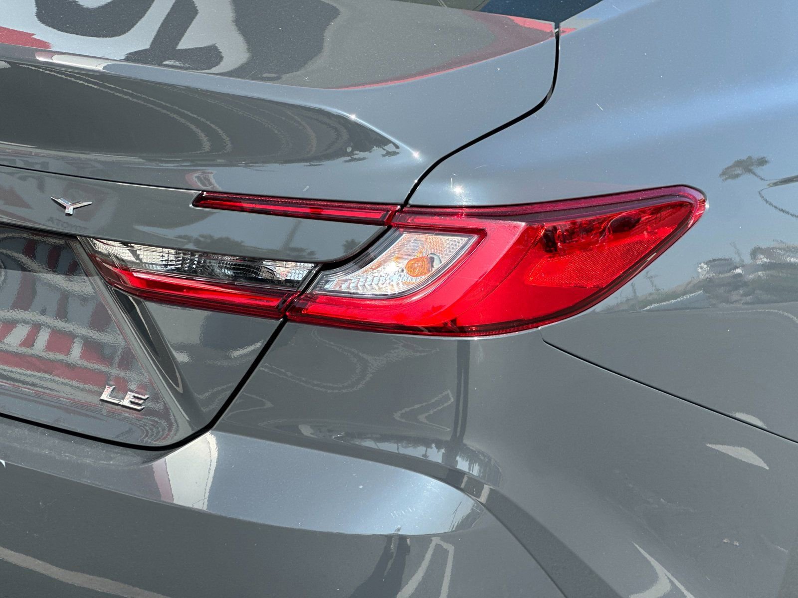 Used 2025 Toyota Camry LE image 23