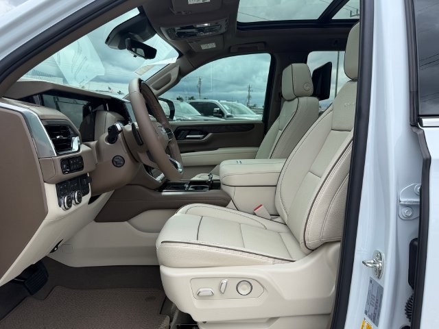 New 2027 GMC Yukon Denali w/ Denali Reserve Package AWD/4WD image 10