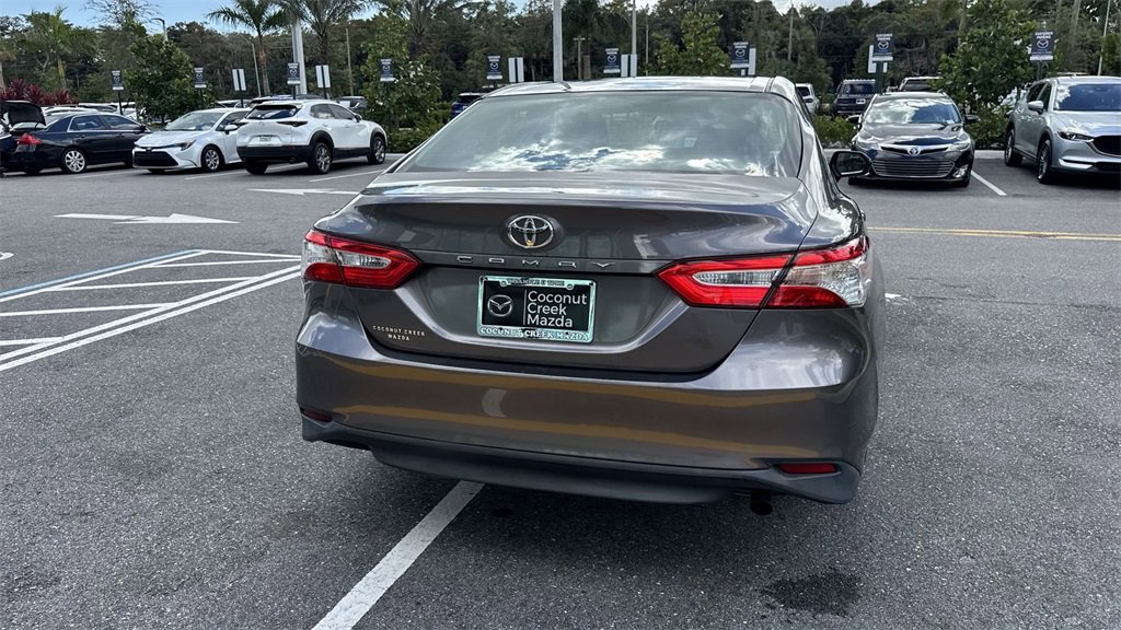 Used 2018 Toyota Camry L image 26