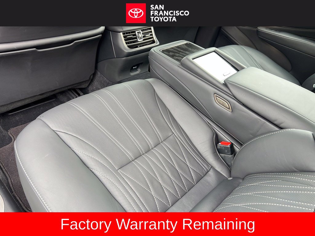 Used 2022 Lexus LS 500h AWD w/ Luxury Package image 17