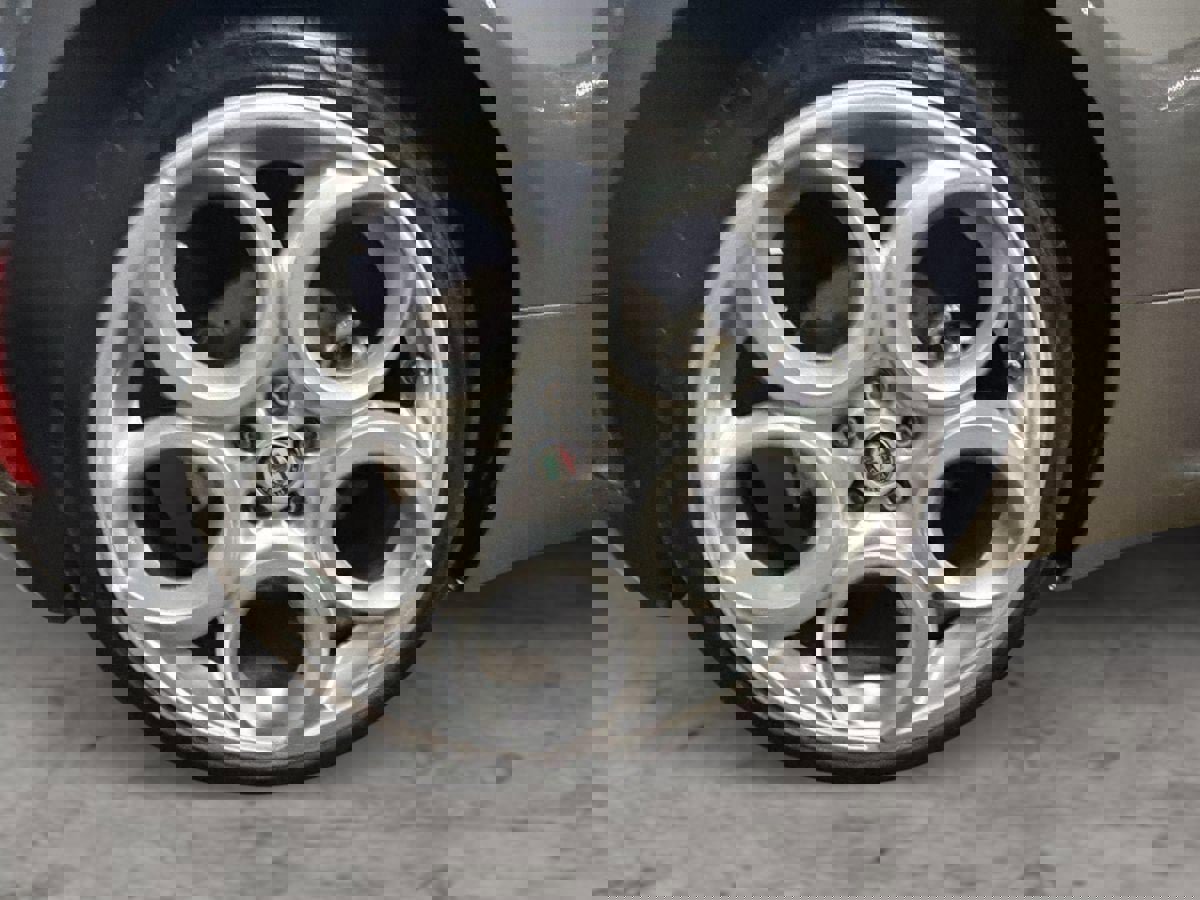 Used 2018 Alfa Romeo 4C Spider w/ Convenience Group - Spider image 4