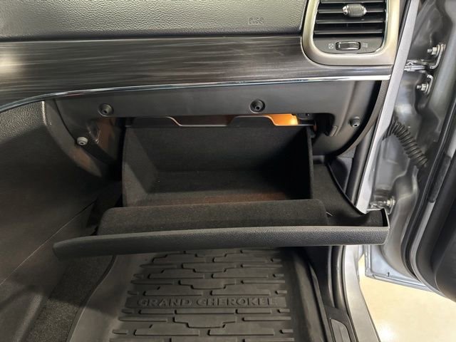 Used 2021 Jeep Grand Cherokee Limited image 59