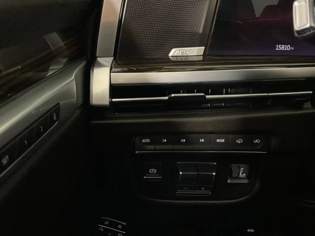 Used 2025 Cadillac Escalade Premium Luxury w/ Touring Package AWD/4WD image 23