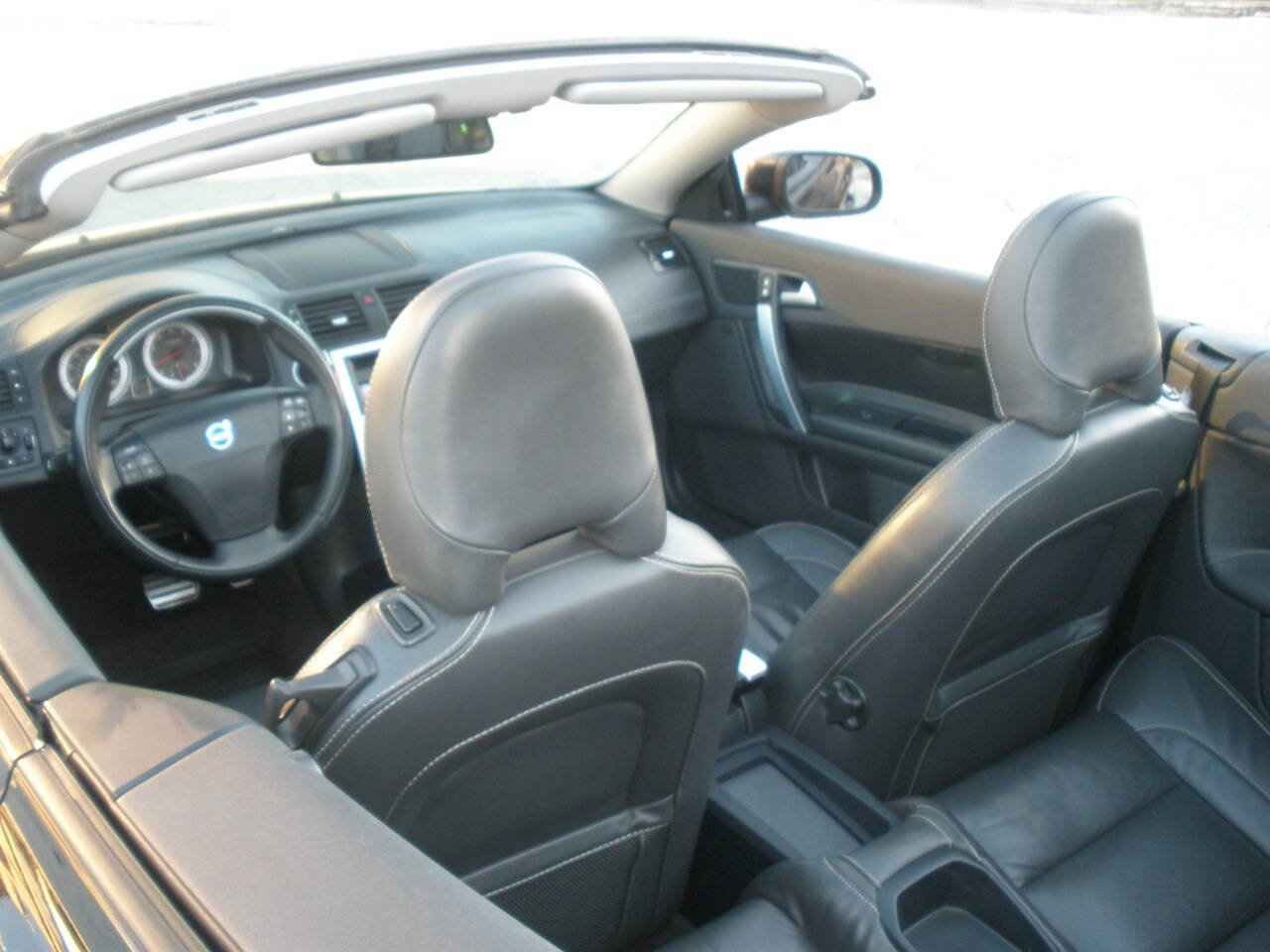 Used 2012 Volvo C70 T5 image 27