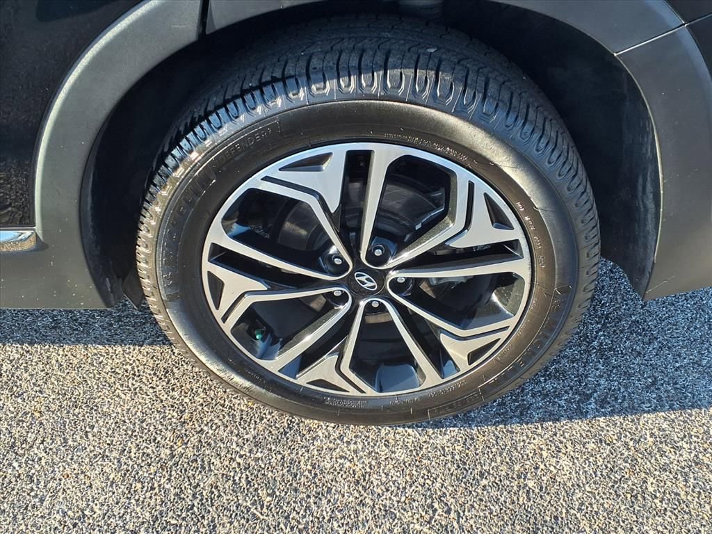 Used 2019 Hyundai Santa Fe FWD image 20