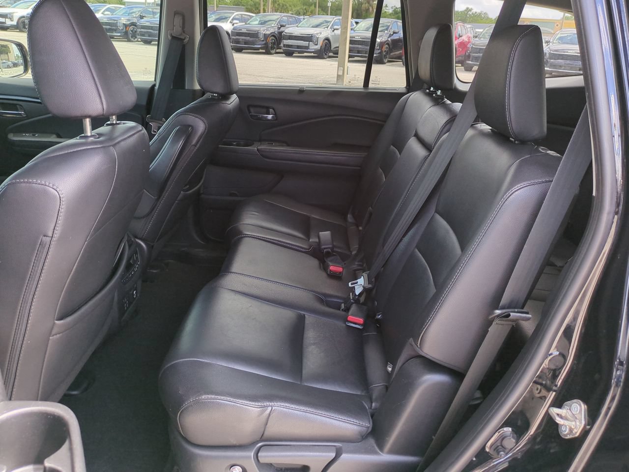 Used 2020 Honda Pilot Touring image 17