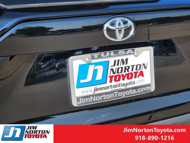 Used 2025 Toyota RAV4 XLE w/ Convenience Package FWD image 12