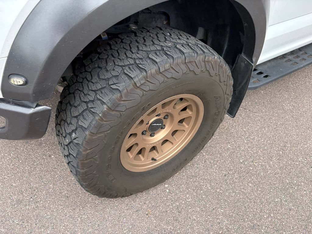 Used 2019 Ford F150 Raptor w/ Equipment Group 802A Luxury AWD/4WD image 11