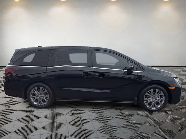 Used 2025 Honda Odyssey Touring image 4