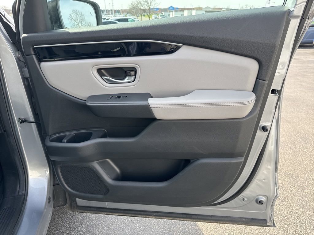 Used 2025 Honda Pilot EX-L image 37