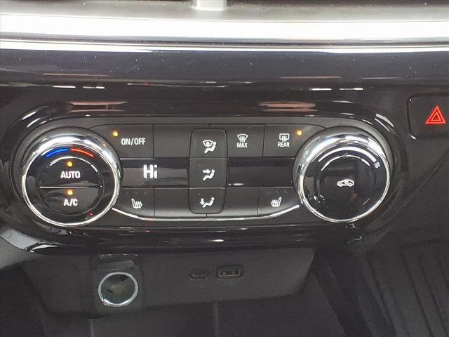 Used 2025 Chevrolet Trax RS image 22