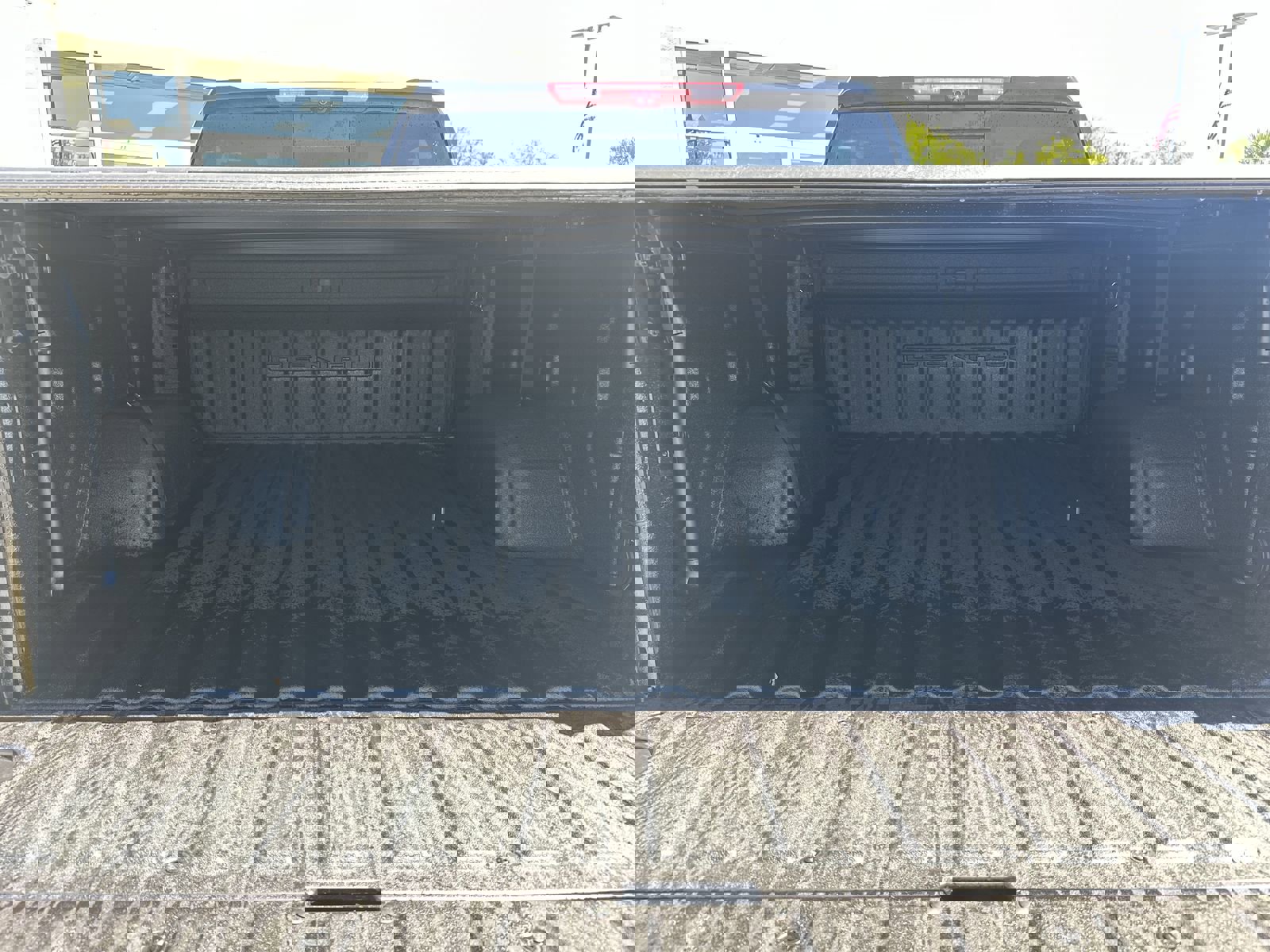 Used 2024 GMC Sierra 1500 Denali w/ Denali Reserve Package image 32