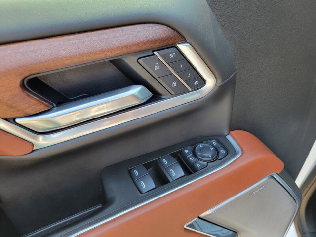 Used 2025 GMC Sierra 2500 Denali Ultimate image 28