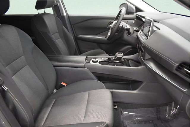 Used 2025 Nissan Rogue SV image 19