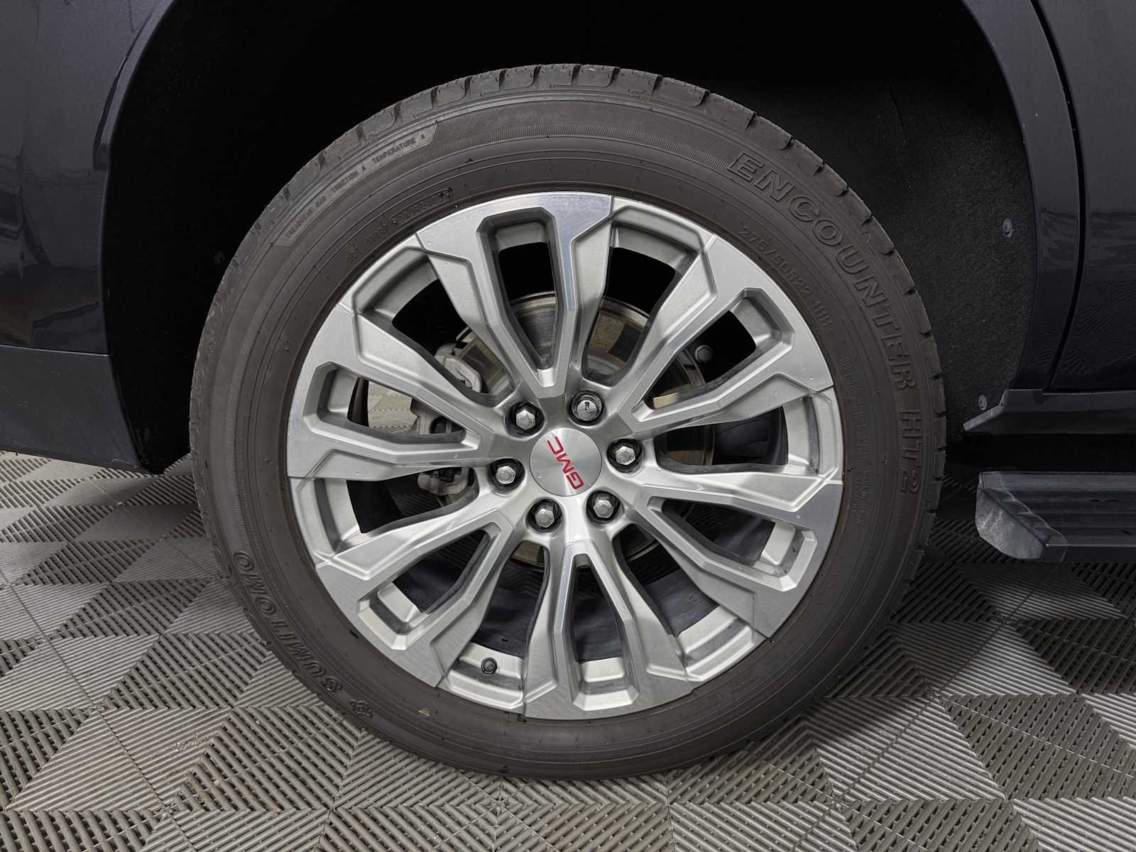 Used 2023 GMC Yukon Denali AWD/4WD image 16