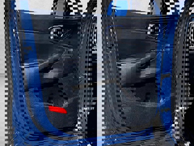 Used 2024 Kia Sorento S image 17