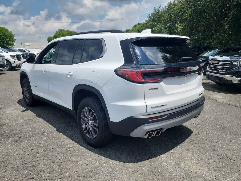 Certified 2025 GMC Acadia Elevation FWD image 6
