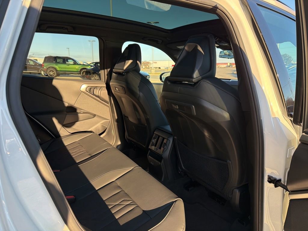 Used 2025 BMW X3 xDrive30i w/ M Sport Package image 17