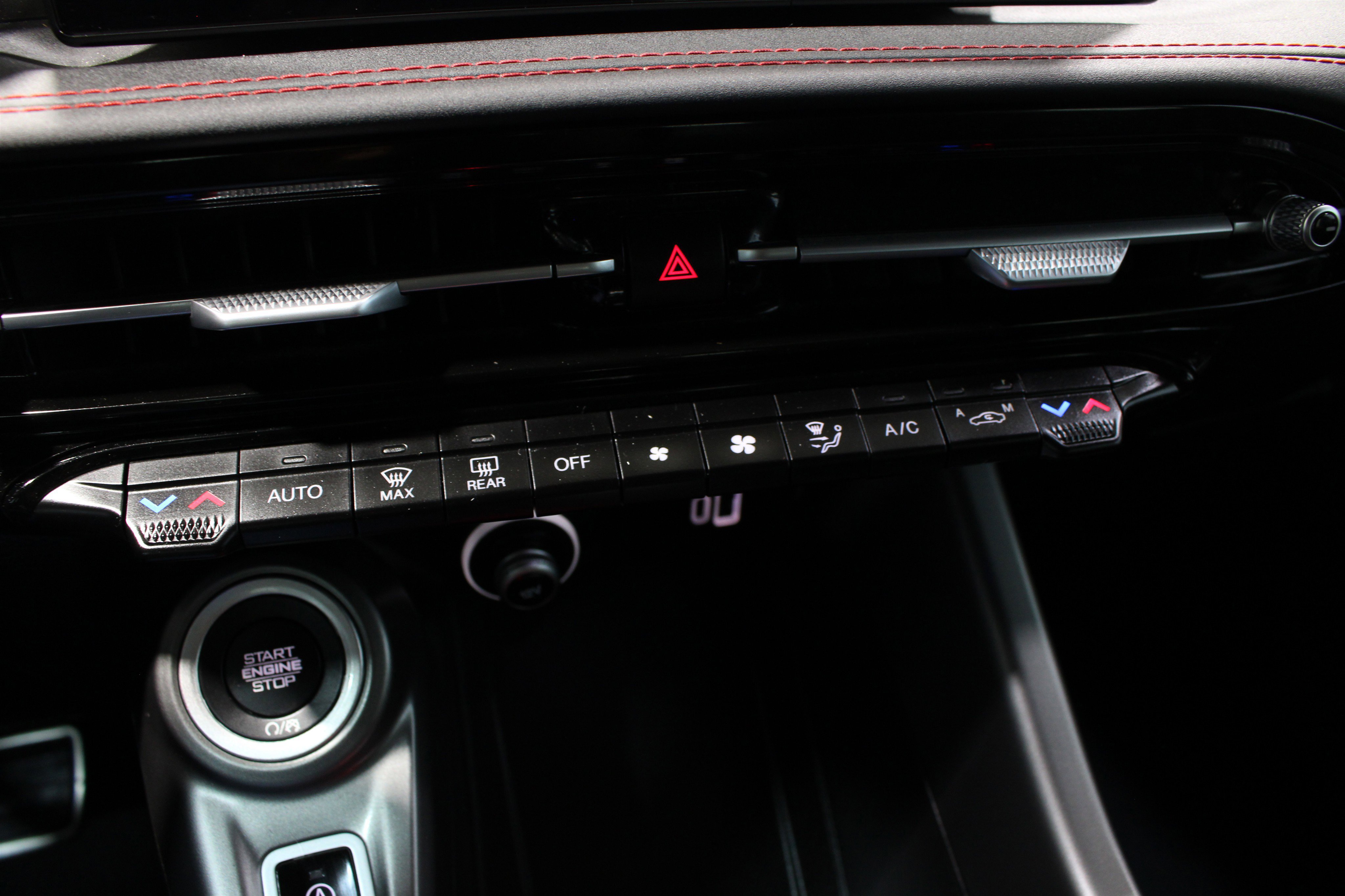 Used 2024 Dodge Hornet GT AWD/4WD image 16