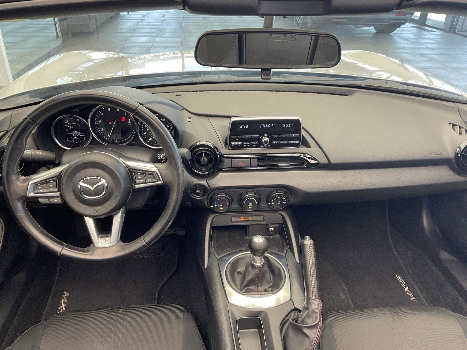 Used 2016 MAZDA MX-5 Miata Sport RWD image 16