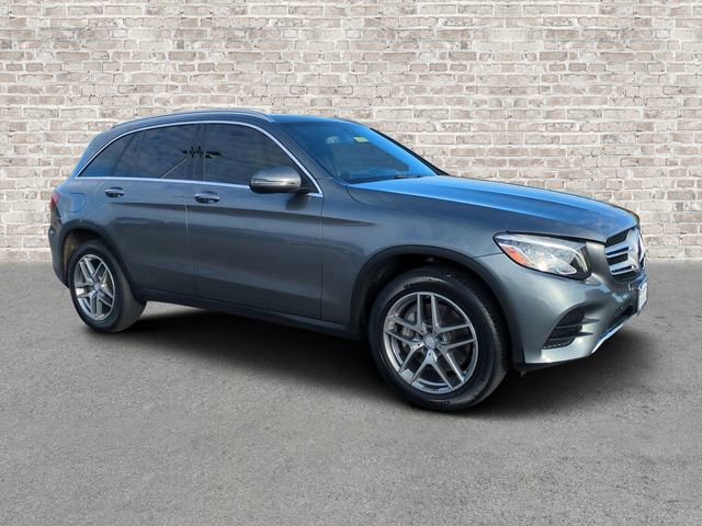 Used 2017 Mercedes-Benz GLC 300 4MATIC w/ Premium 2 Package video 1