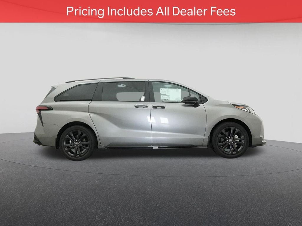 New 2026 Toyota Sienna XSE FWD image 28