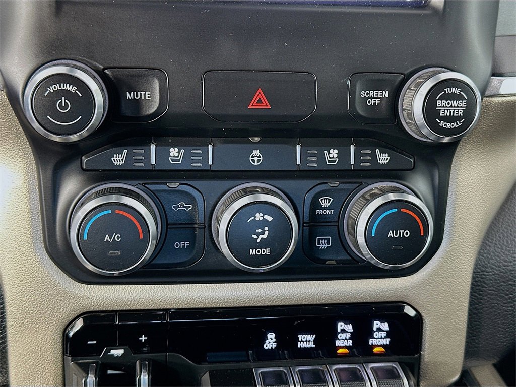 Used 2019 RAM 1500 Laramie image 15