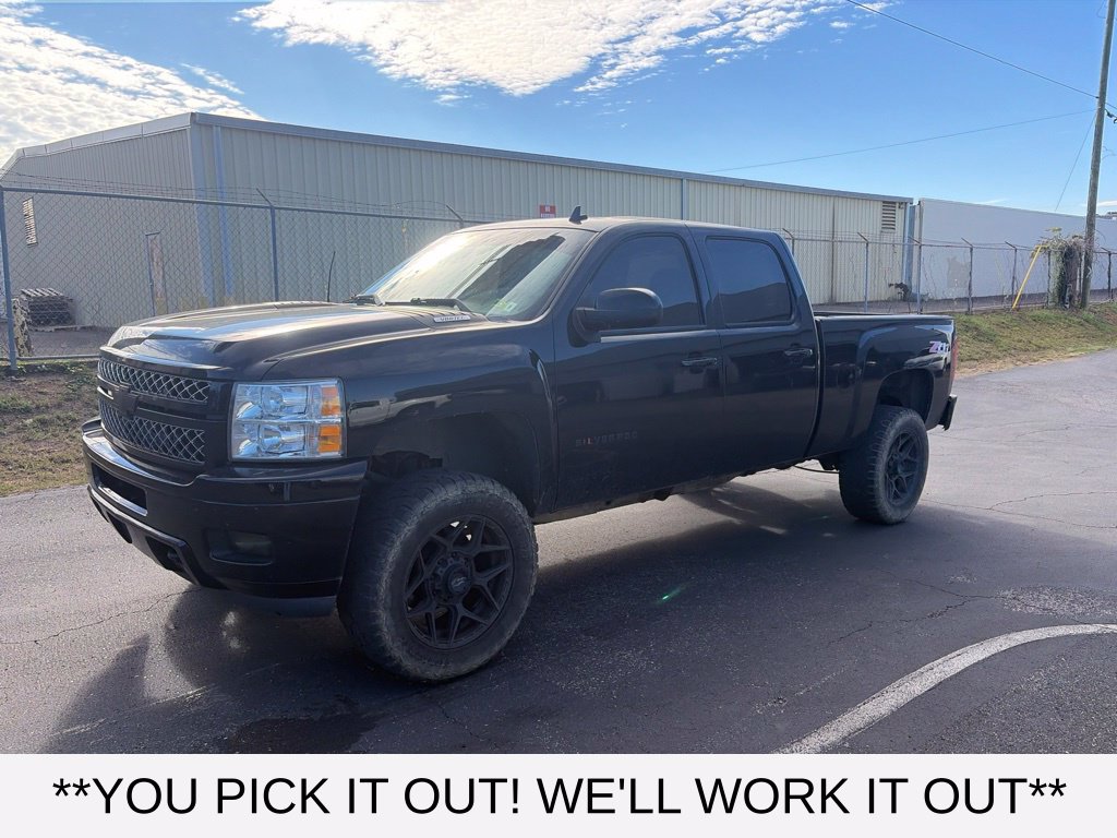 Used 2014 Chevrolet Silverado 2500 LT w/ Z71 Appearance Package AWD/4WD image 3