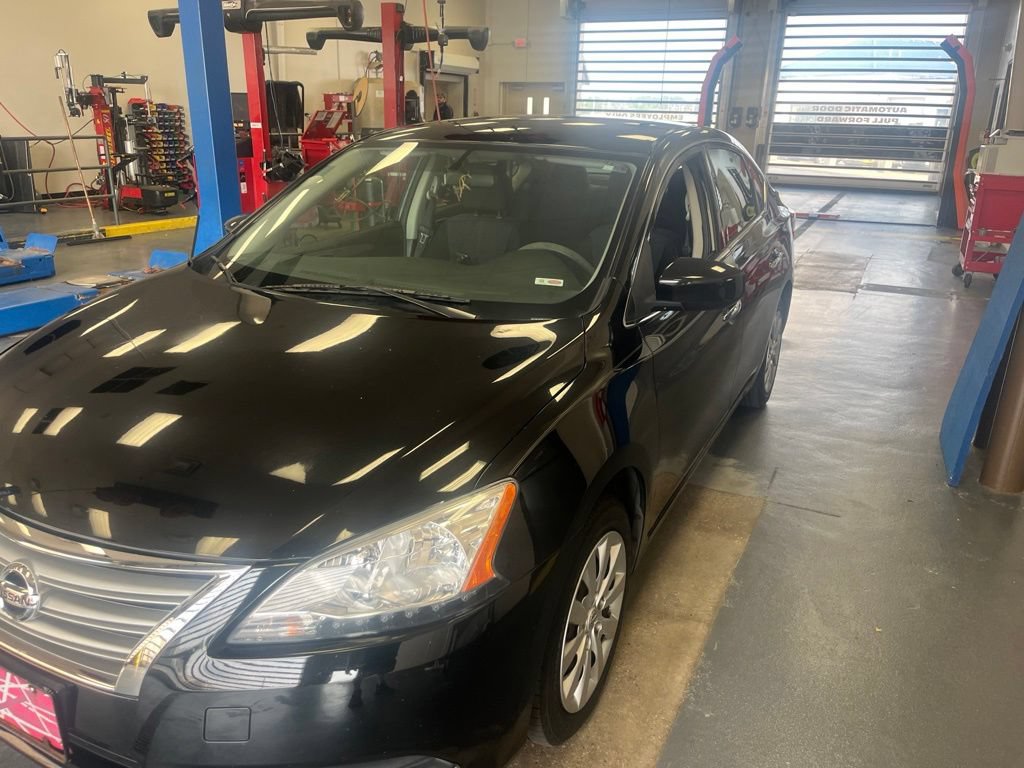Used 2014 Nissan Sentra SV FWD image 2