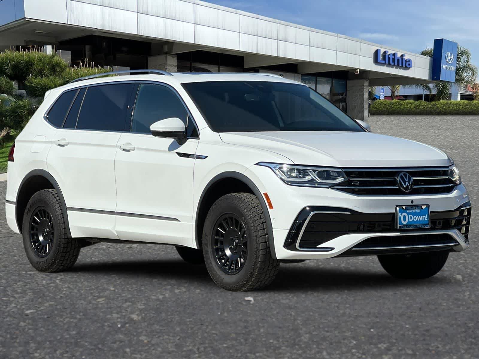 Used 2024 Volkswagen Tiguan SEL R-Line AWD/4WD image 10