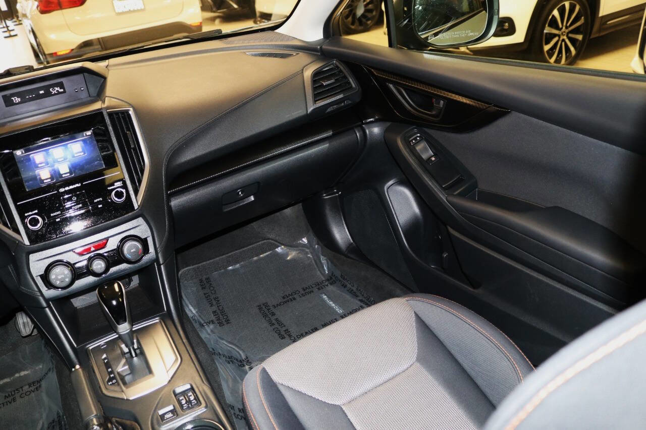 Used 2018 Subaru Crosstrek 2.0i Premium w/ Moonroof Package image 16