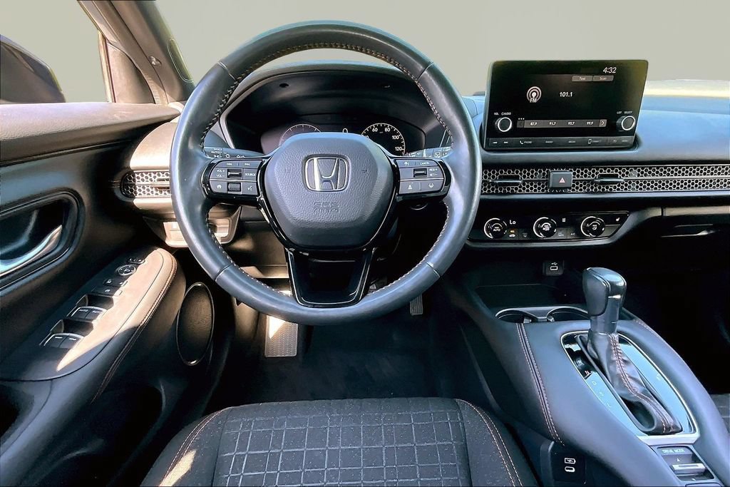 Used 2024 Honda HR-V Sport image 9