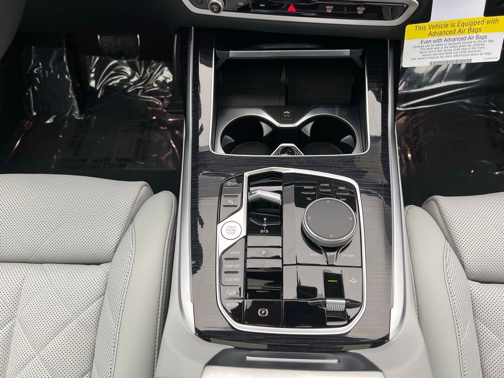 New 2026 BMW X7 xDrive40i w/ M Sport Package image 13