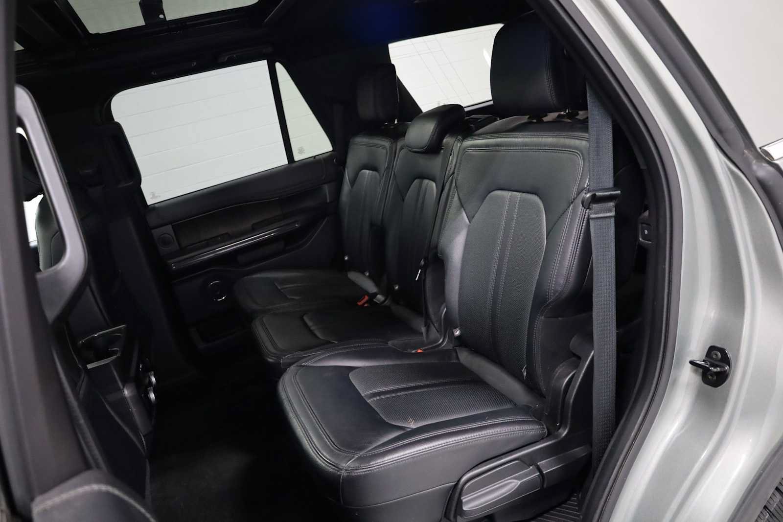 Used 2019 Ford Expedition Limited AWD/4WD image 34