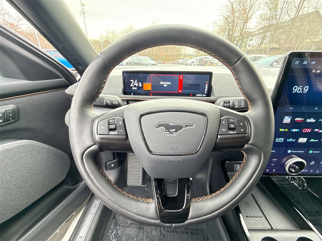 Used 2021 Ford Mustang Mach-E GT image 11