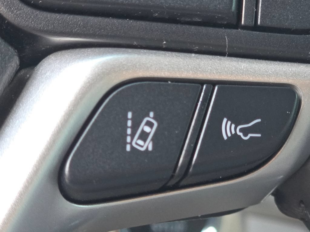 Used 2019 Toyota Highlander XLE AWD/4WD image 18