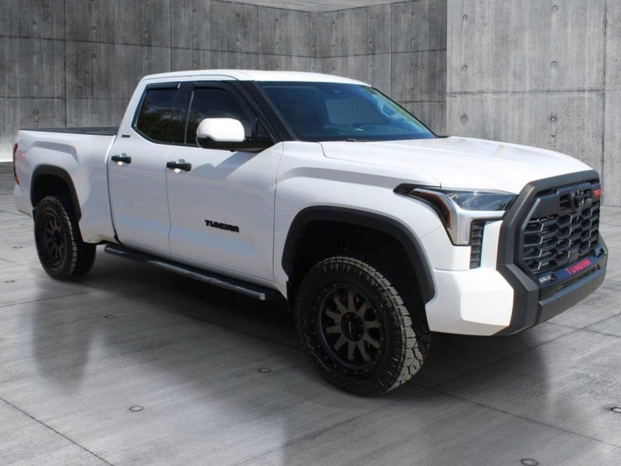 Used 2022 Toyota Tundra Limited w/ TRD Off-Road Package AWD/4WD image 7