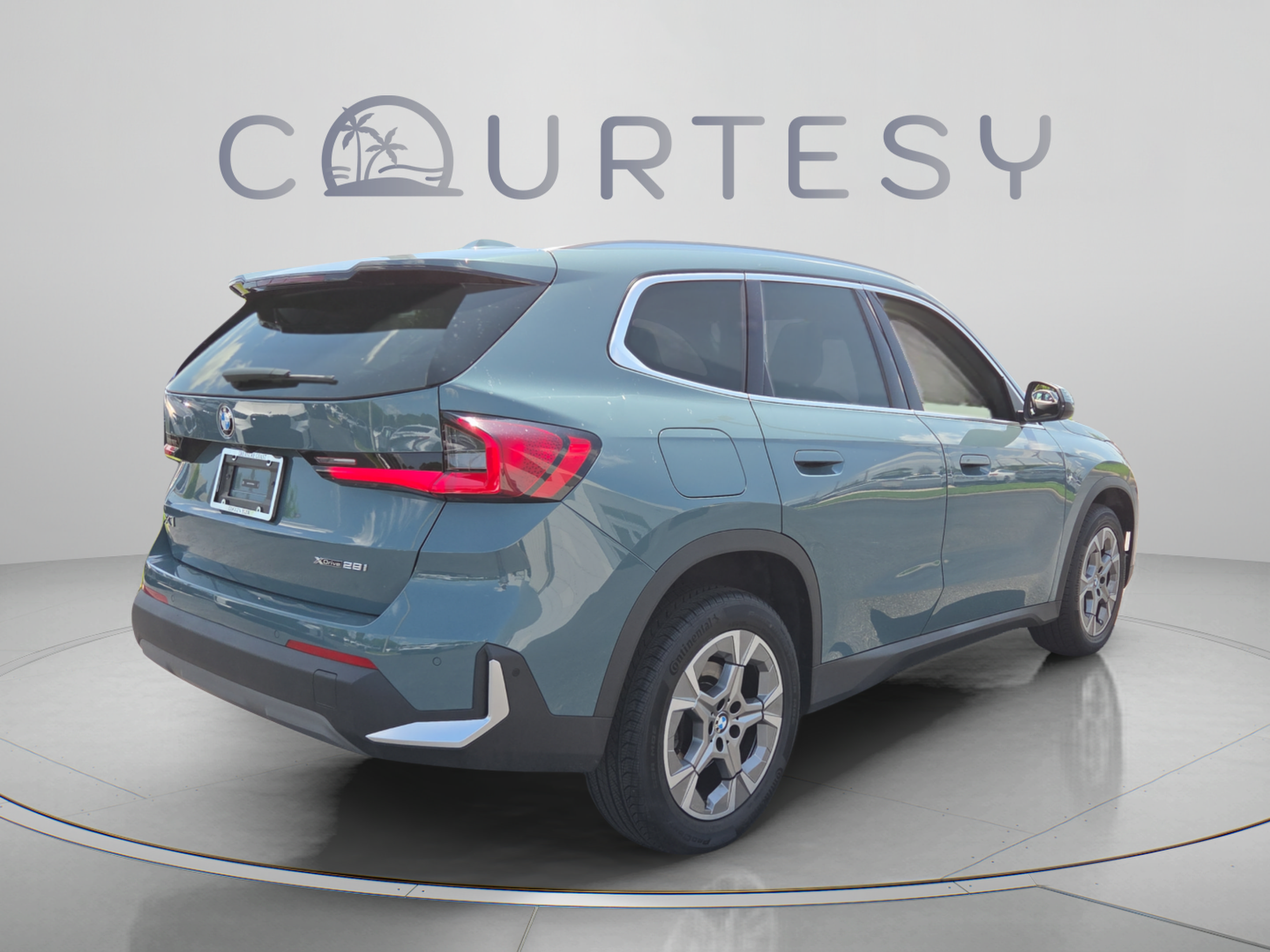 Used 2023 BMW X1 xDrive28i w/ Convenience Package AWD/4WD image 6