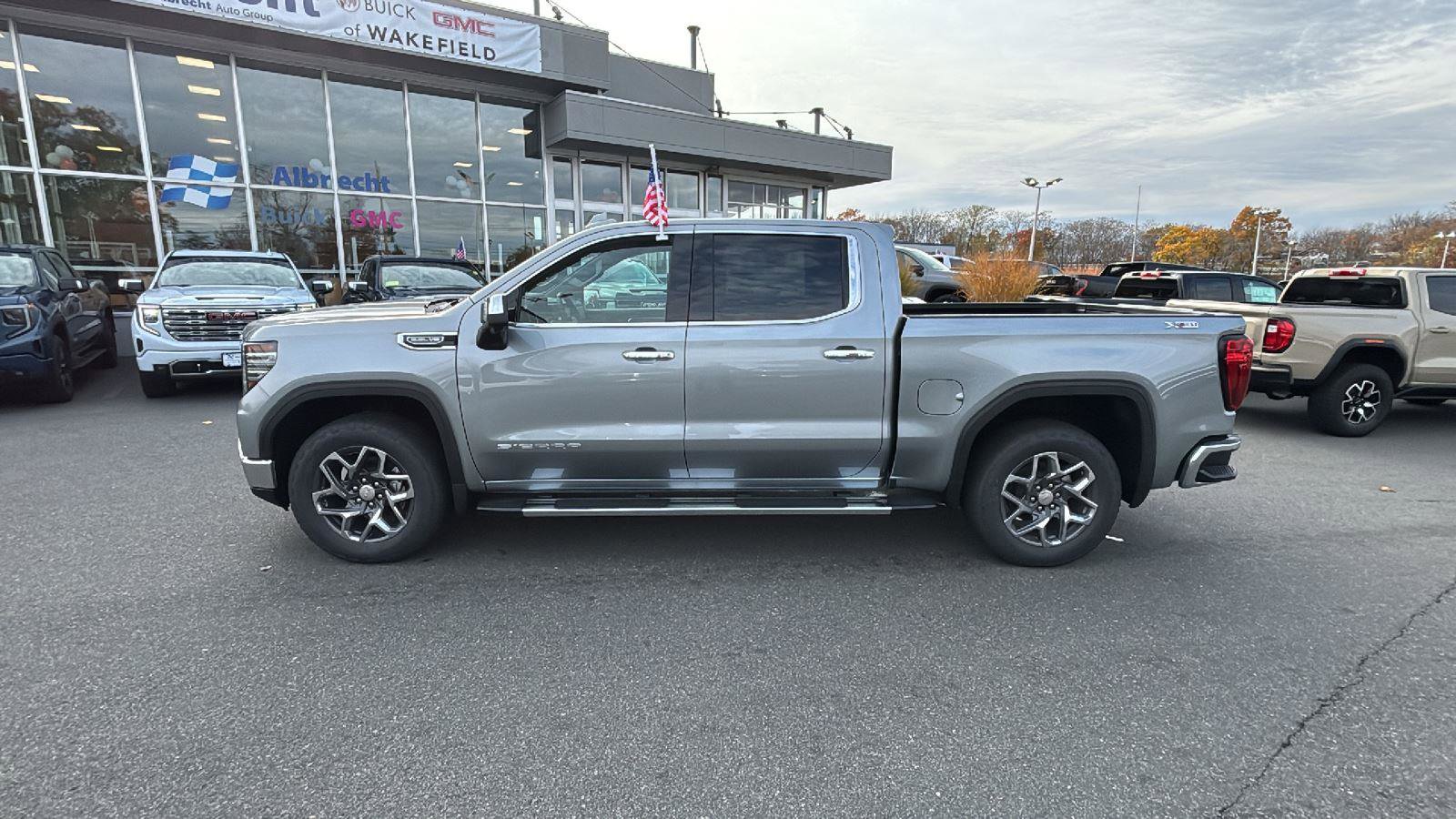 New 2026 GMC Sierra 1500 SLT w/ SLT Premium Plus Package image 4