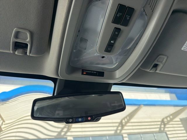 Used 2017 Chevrolet Equinox LT w/ Convenience Package image 14