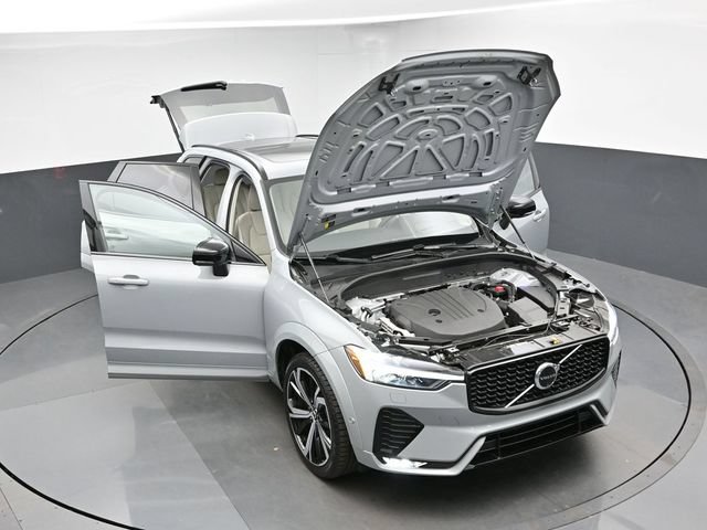 Used 2024 Volvo XC60 B5 Ultimate w/ Protection Package Premier AWD/4WD image 52
