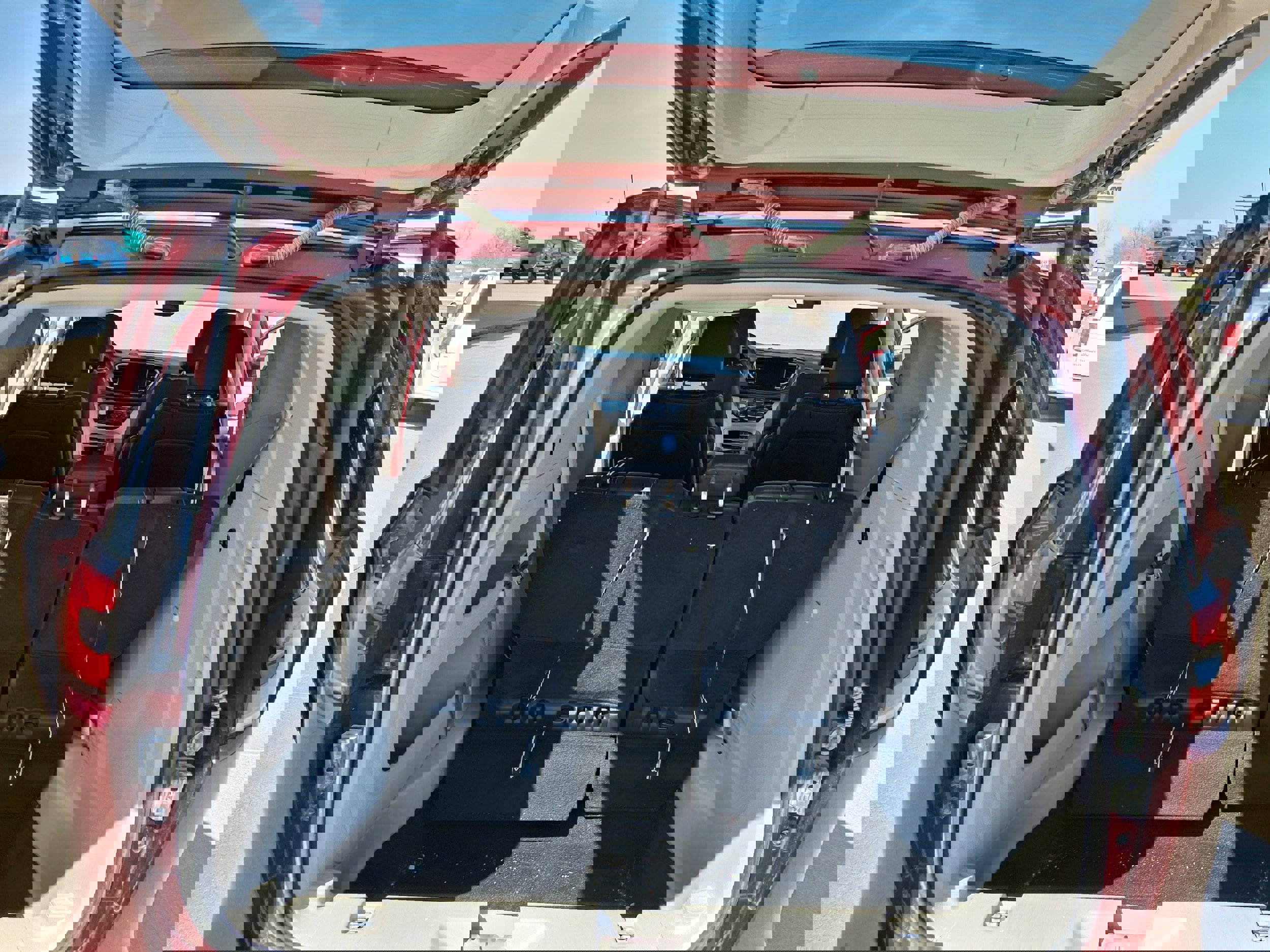 Used 2022 Chrysler Pacifica Touring-L AWD/4WD image 15