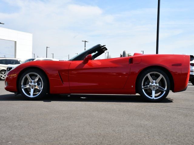 Used 2007 Chevrolet Corvette Convertible w/ Preferred Equipment Group image 3
