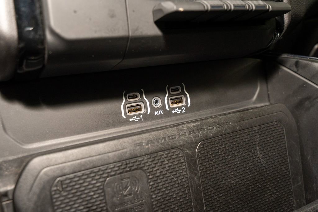 Used 2025 RAM 1500 Laramie image 16