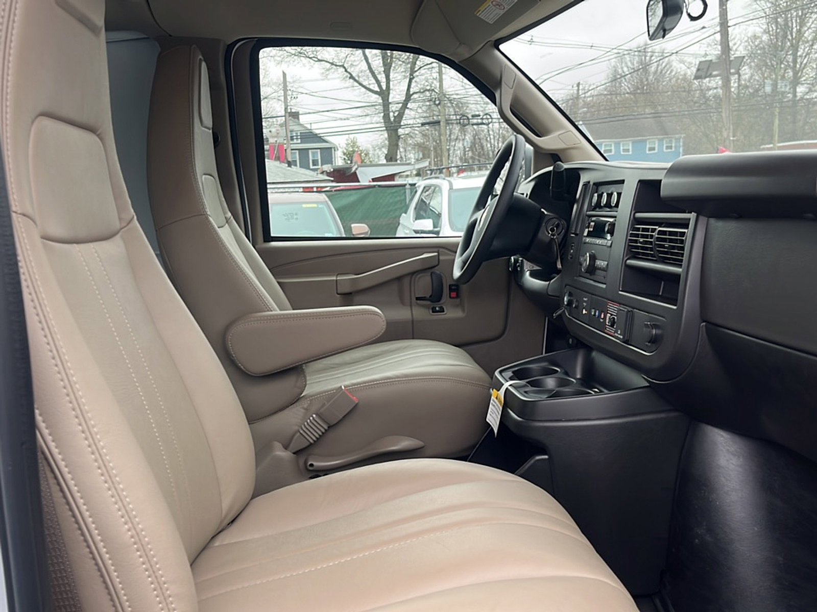 New 2025 Chevrolet Express 2500 RWD image 11