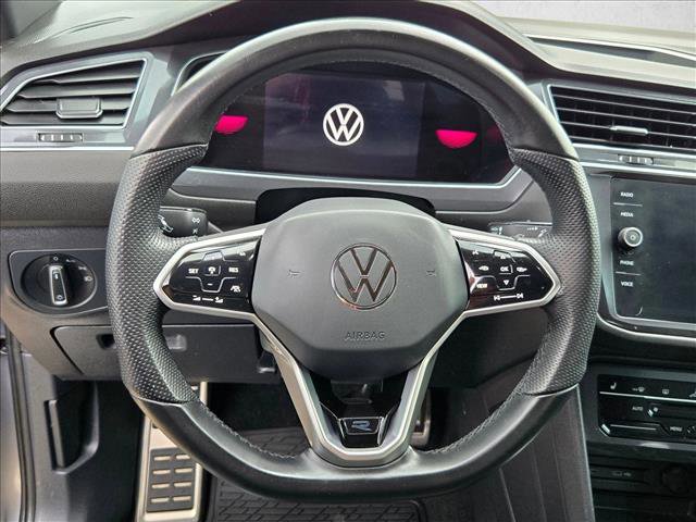 Used 2023 Volkswagen Tiguan SE R-Line FWD image 7