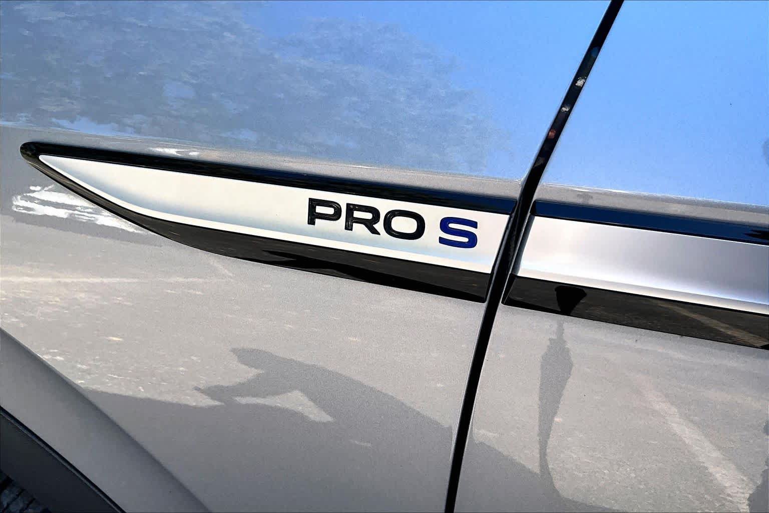 Used 2023 Volkswagen ID.4 Pro S RWD image 9