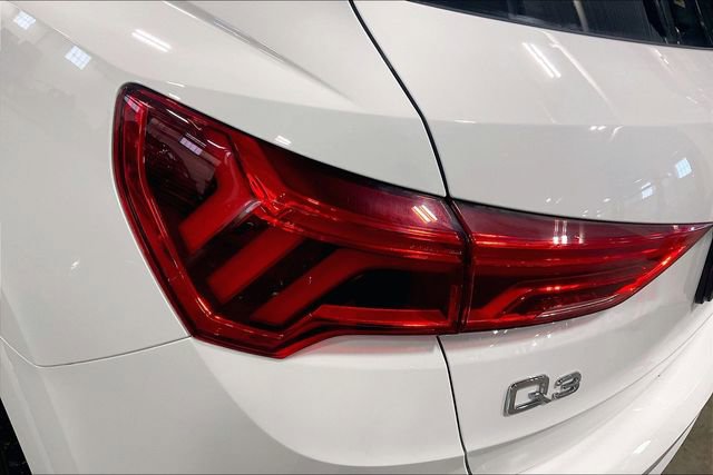Certified 2022 Audi Q3 2.0T Premium image 29